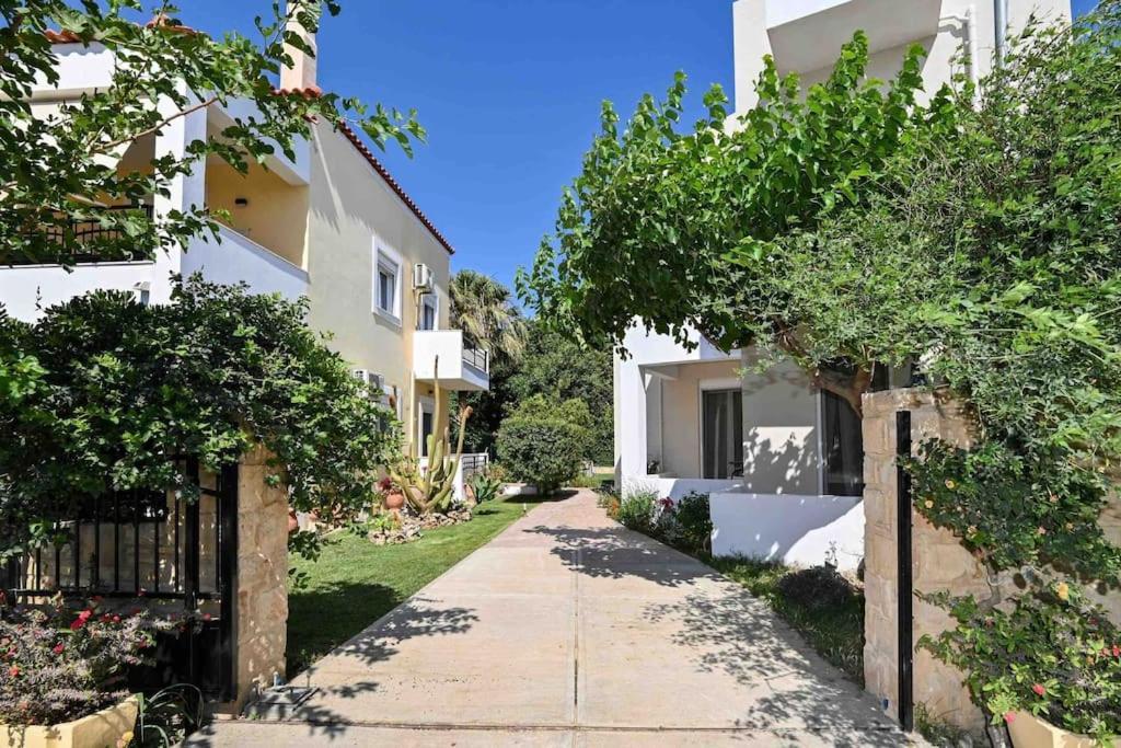 Antonia Apartment ปลาเกียส ภายนอก รูปภาพ